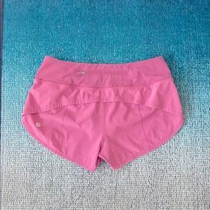 Pretty 😍 running in pink short Lululemon oh la la